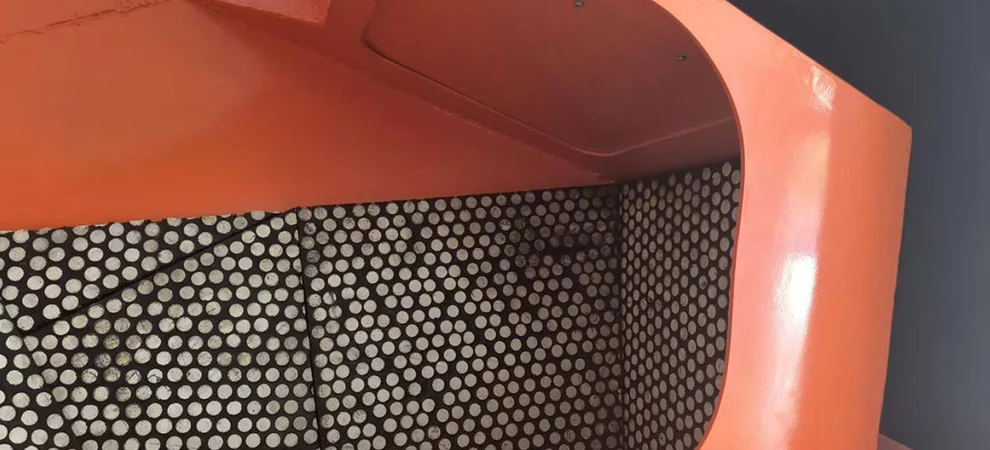Quali sono i vantaggi dell'utilizzo del rivestimento in ceramica resistente all'usura?