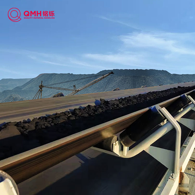 La durata e la versatilità delle cinture del trasportatore EPDM in uso industriale
