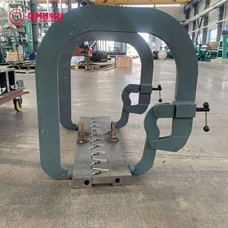 Strumenti di assemblaggio caldi sul fianco e tacchetti